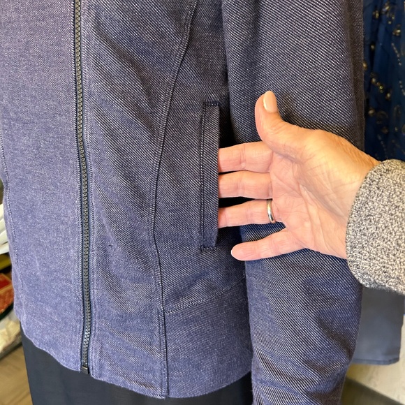LOLE Jacket,  Offset Full Zipper with Hood - Picture 7 of 8